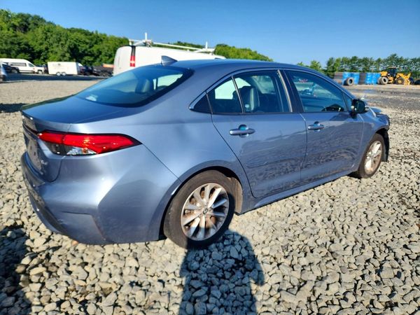 2020 TOYOTA COROLLA XLE
