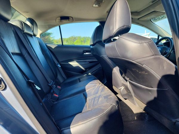 2020 TOYOTA COROLLA XLE