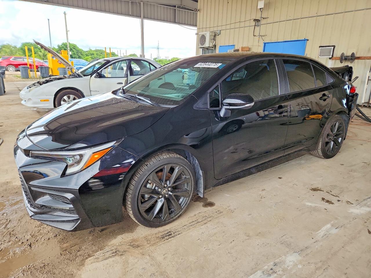 2025 TOYOTA COROLLA