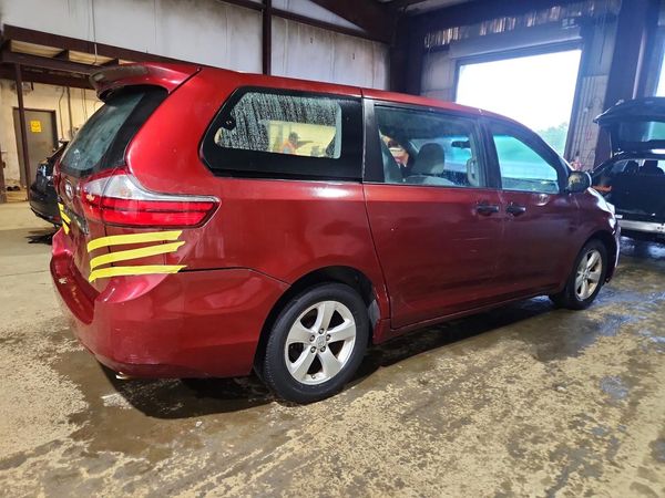 2015 TOYOTA SIENNA