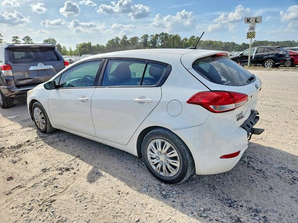2017 KIA FORTE5 LX