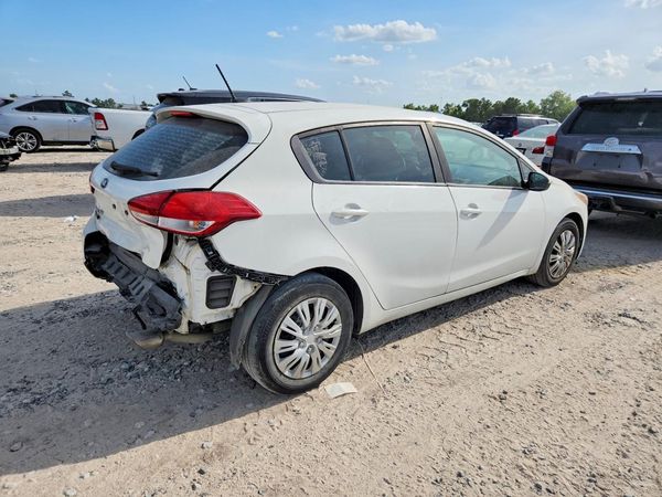 2017 KIA FORTE5 LX