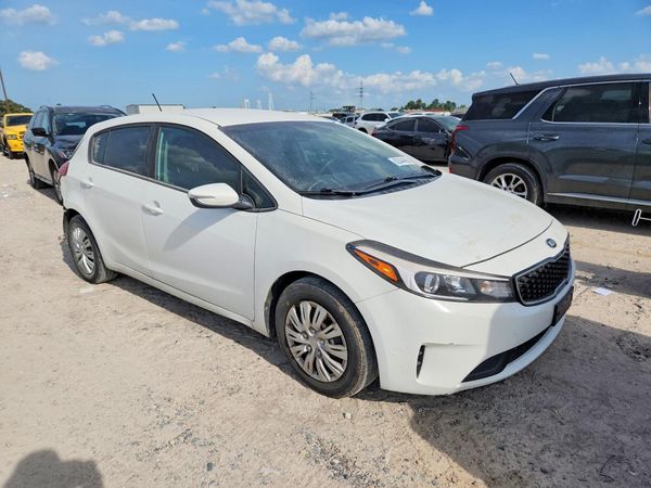 2017 KIA FORTE5 LX