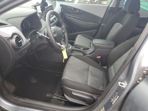 2020 HYUNDAI KONA SE