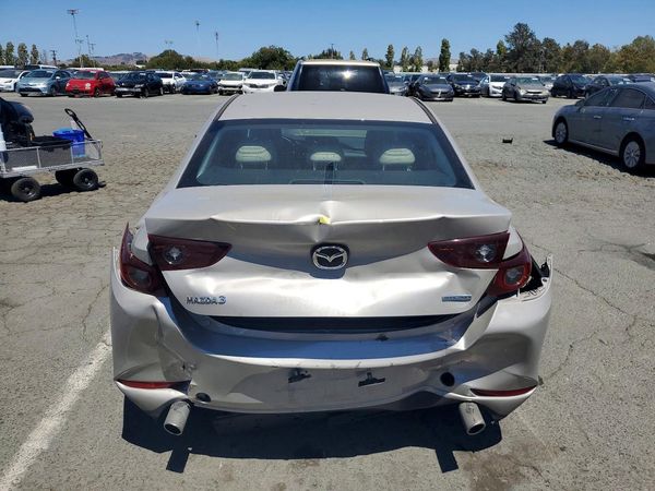 2024 MAZDA 3 Preferred Package