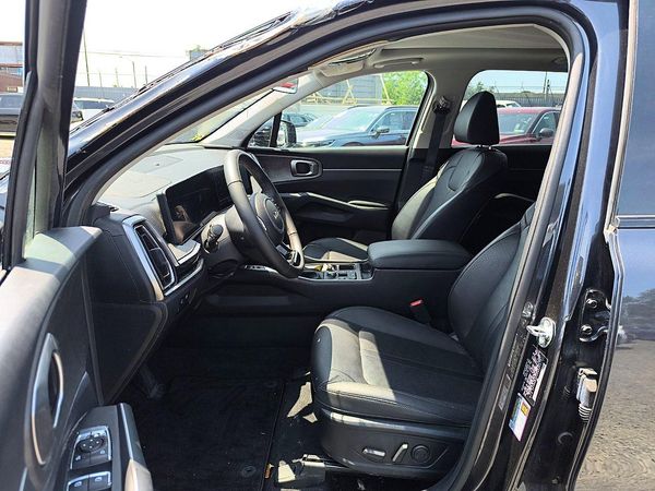 2025 KIA SORENTO EX; X-Line EX