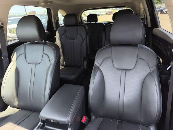 2025 KIA SORENTO EX; X-Line EX