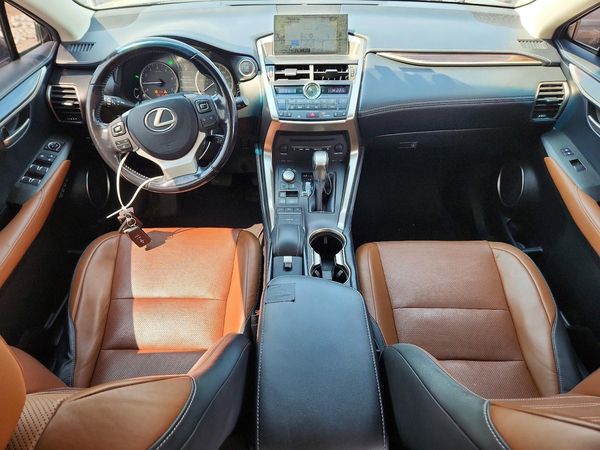 2015 LEXUS NX 200t Luxury