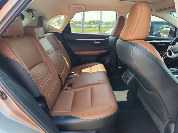 2015 LEXUS NX 200t Luxury