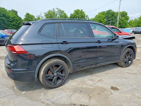 2024 VOLKSWAGEN TIGUAN 4Motion SE R-Line Black — PSRA