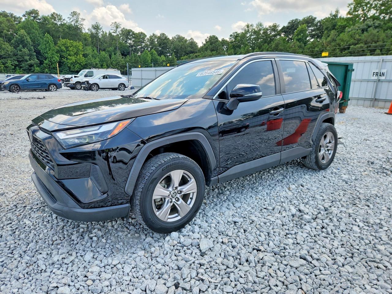 2022 TOYOTA RAV4 XLE