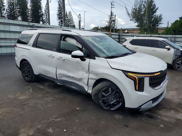 2025 KIA CARNIVAL