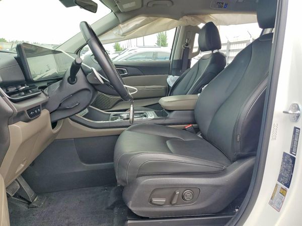 2025 KIA CARNIVAL