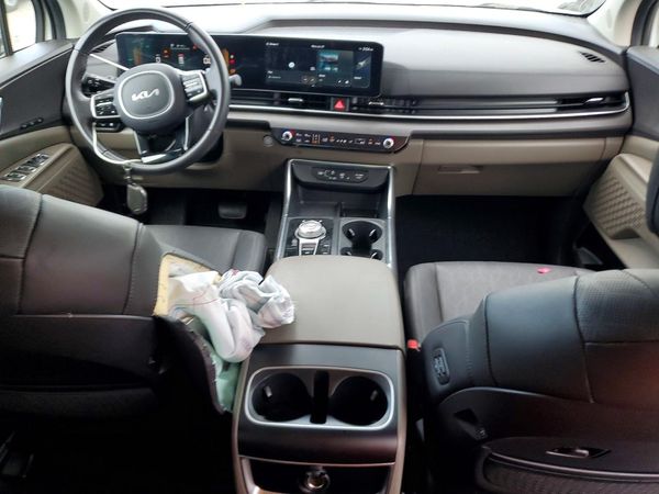 2025 KIA CARNIVAL