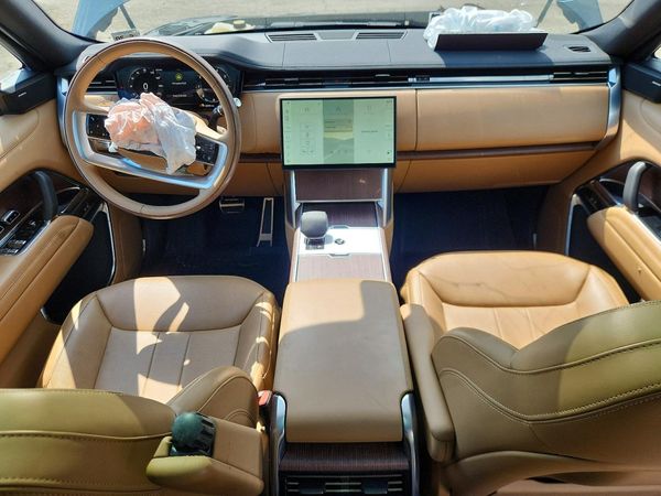2025 LAND ROVER RANGE ROVER SE