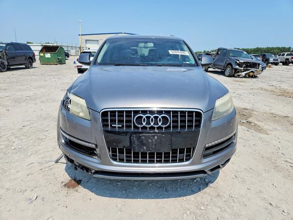 2015 AUDI Q7