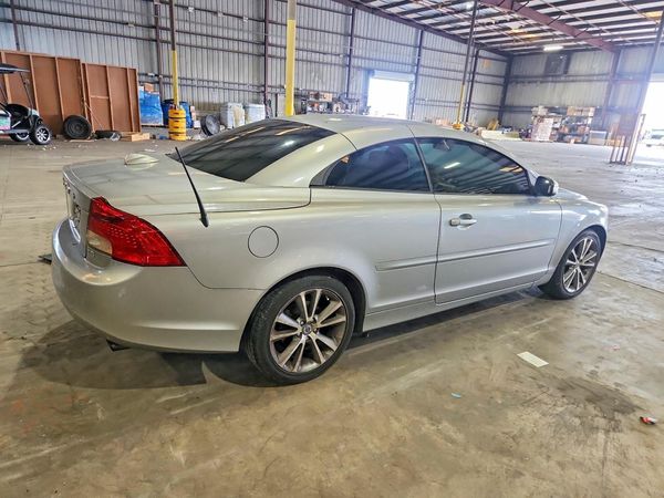 2012 VOLVO C70