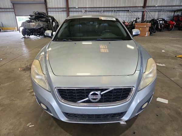 2012 VOLVO C70
