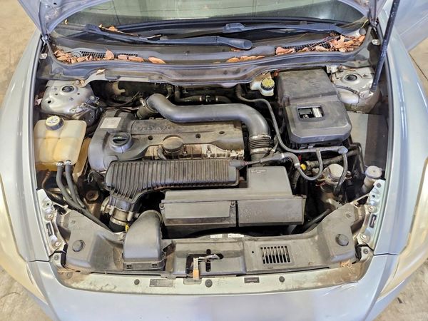 2012 VOLVO C70