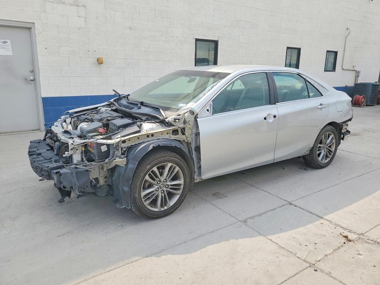 2015 TOYOTA CAMRY