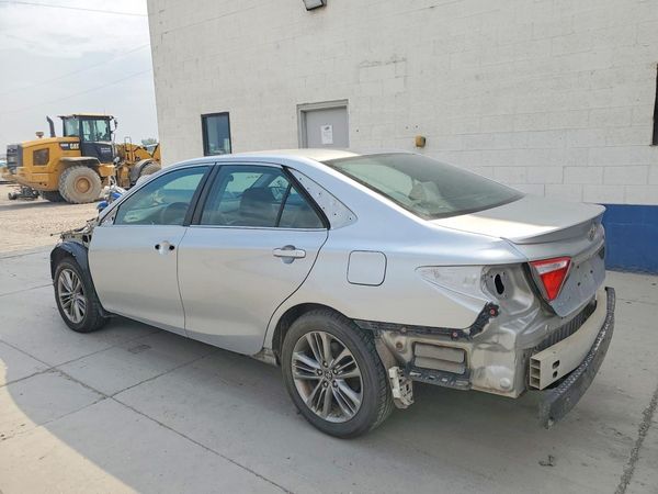 2015 TOYOTA CAMRY