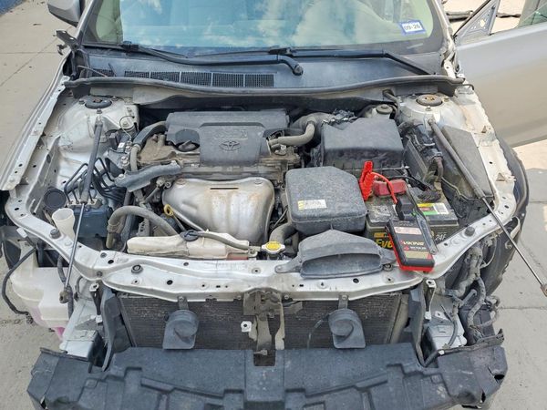 2015 TOYOTA CAMRY