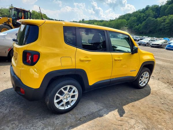 2023 JEEP RENEGADE LATITUDE 4X4
