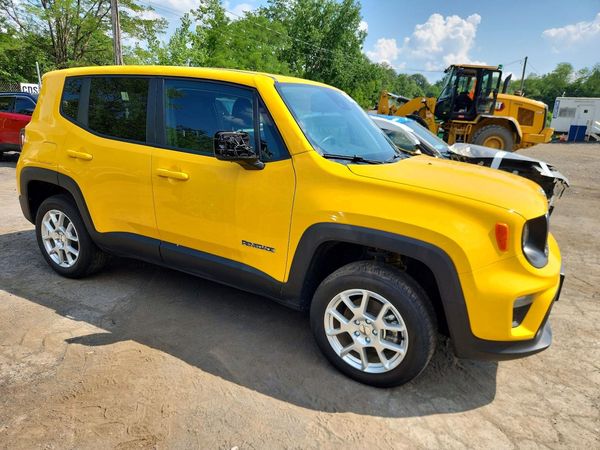 2023 JEEP RENEGADE LATITUDE 4X4