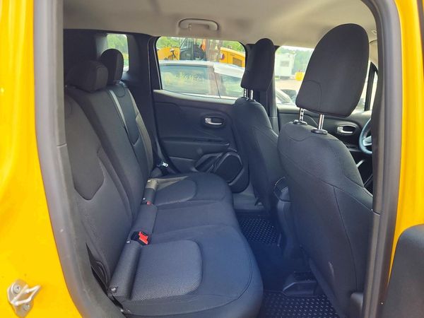2023 JEEP RENEGADE LATITUDE 4X4