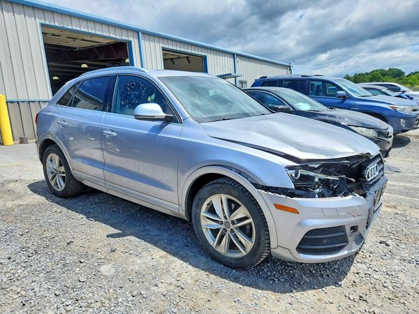 2016 AUDI Q3 quattro Premium Plus
