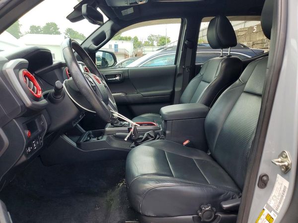2018 TOYOTA TACOMA