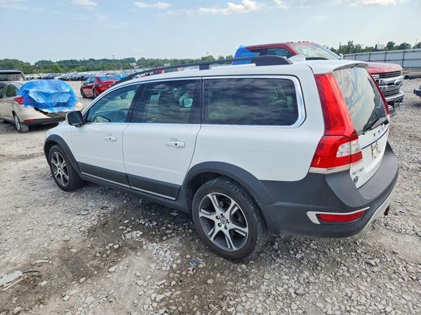 2014 VOLVO XC70