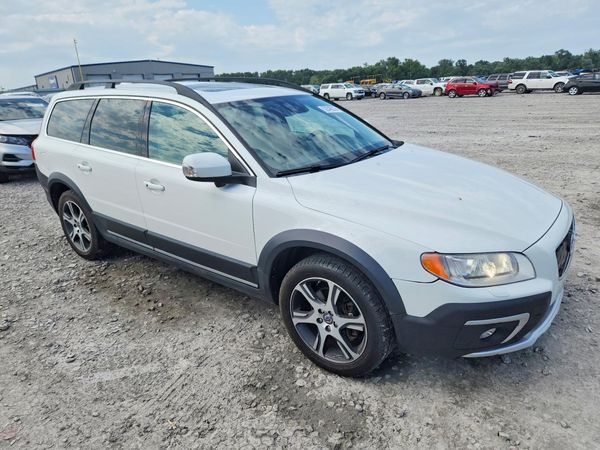 2014 VOLVO XC70