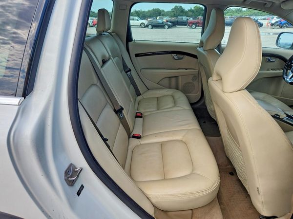 2014 VOLVO XC70