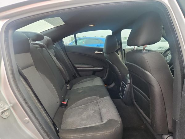 2016 DODGE CHARGER SE