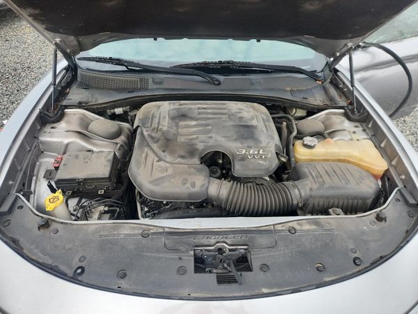 2016 DODGE CHARGER SE