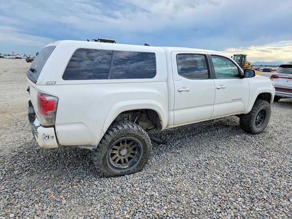 2017 TOYOTA TACOMA Limited