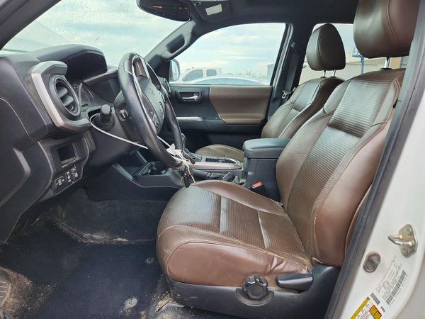 2017 TOYOTA TACOMA Limited