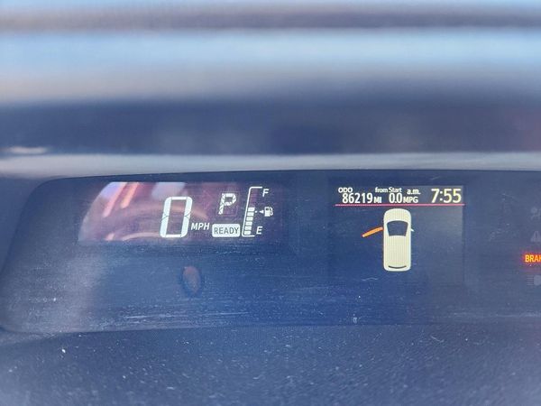 2016 TOYOTA PRIUS