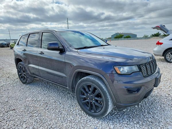 2018 JEEP GRAND CHEROKEE LAREDO 4X2