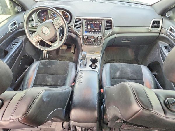 2018 JEEP GRAND CHEROKEE LAREDO 4X2