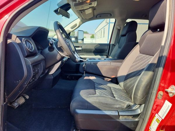 2018 TOYOTA TUNDRA SR/SR5