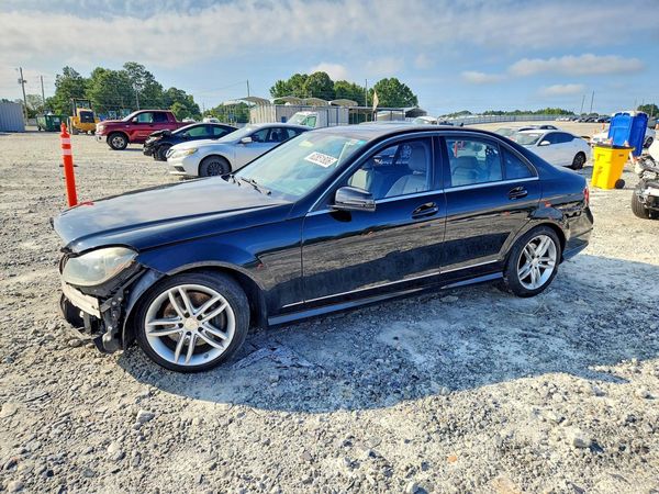 2013 MERCEDES-BENZ C C300