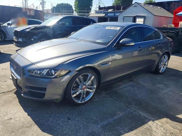 2017 JAGUAR XE Prestige
