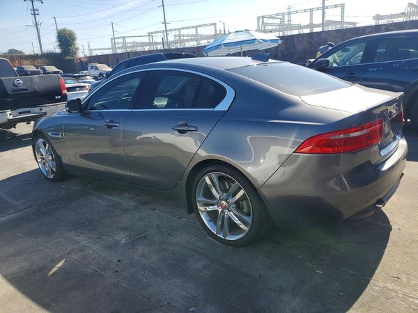 2017 JAGUAR XE Prestige