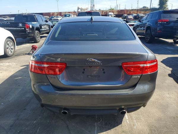 2017 JAGUAR XE Prestige