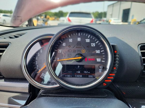 2017 MINI COOPER