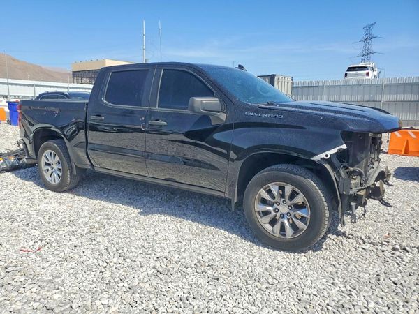 2022 CHEVROLET SILVERADO Custom