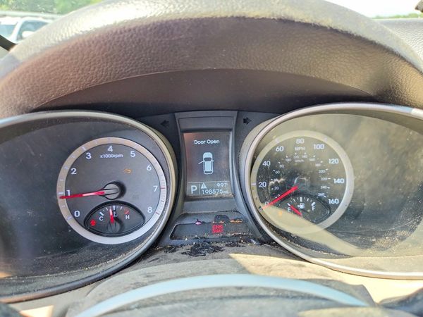 2015 HYUNDAI SANTA FE GL