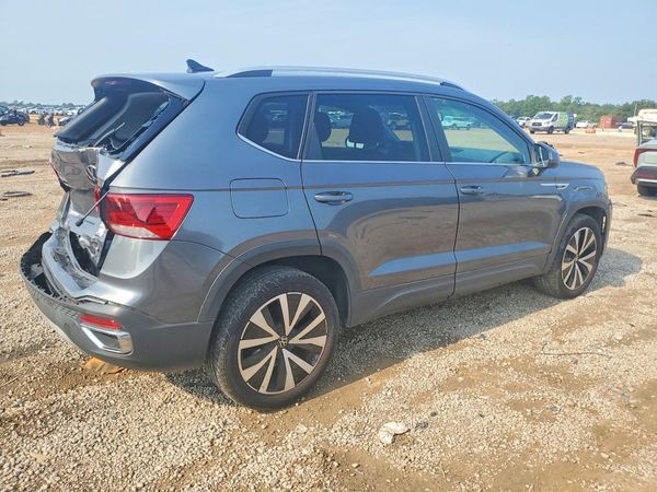 2022 VOLKSWAGEN TAOS